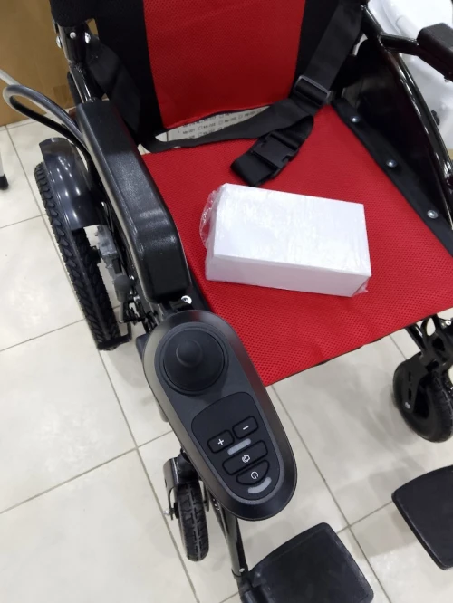 Fauteuil roulant électrique 