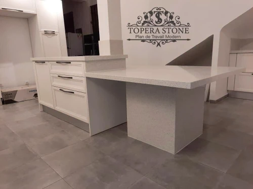 Plan travail en quartz et granite
