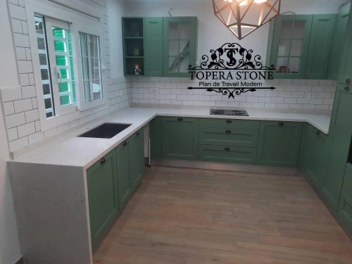 Plan travail en quartz et granite