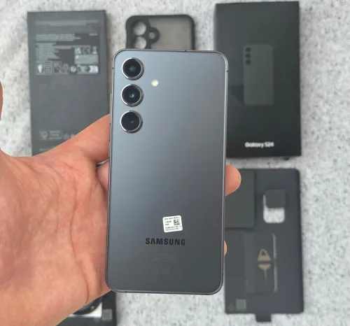 Samsung S24