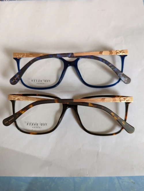 Lunettes de vue originales  pour femme venu d'Espagne 