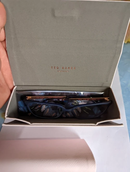 Lunettes de vue originales  pour femme venu d'Espagne 