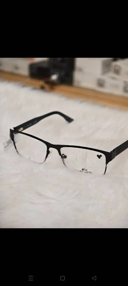 Lunette de vue original venu d'Europe