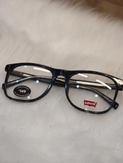 Lunette de vue original venu d'Europe