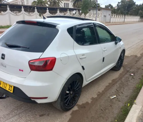 Seat Ibiza 2012 Fully +Toit ouvrant