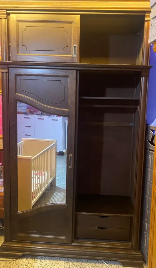 Armoire marron