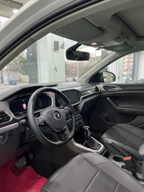 Volkswagen Tacqua 2025 R line