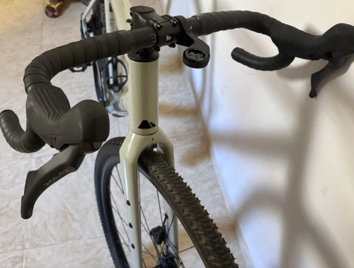 Canyon Grizl Gravel très propre