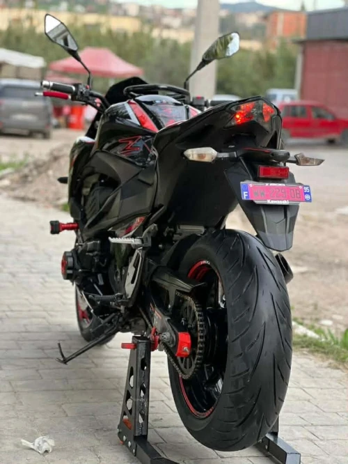 Kawazaki +Z800 r 2016