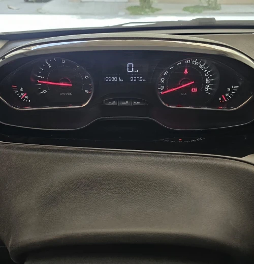 Peugeot 208 2014 Allure 6