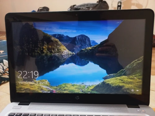 HP 850 g3