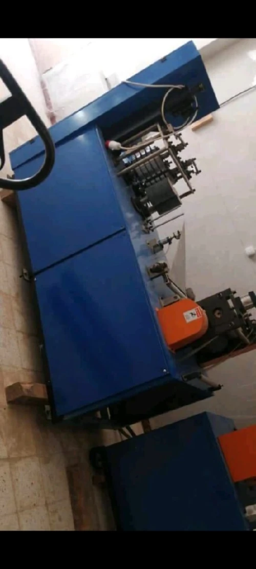Vente ou echange d'une machine de fabrication des serviettes a table jamais servie