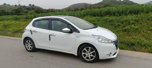 Peugeot 208 2013 Allure