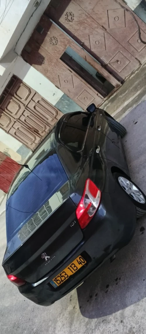 Peugeot 301 2013 Allure
