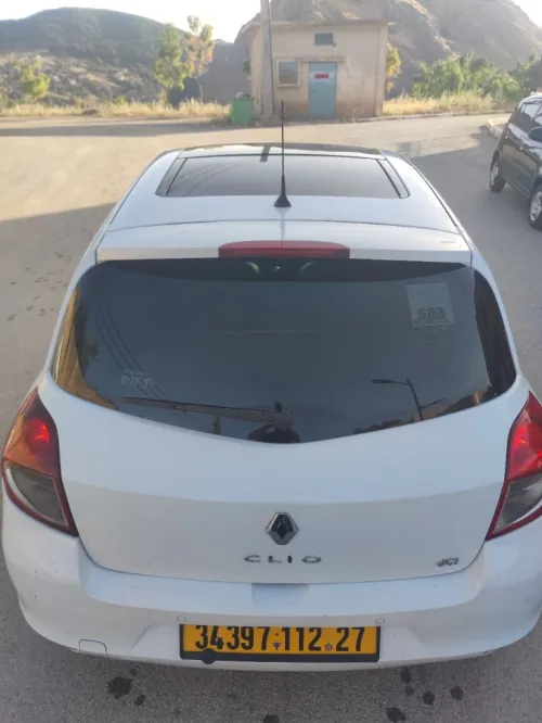 Renault Clio 3 2012 Night and Day