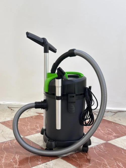 Aspirateur professionnel eau et poussière IPC YP 1/20