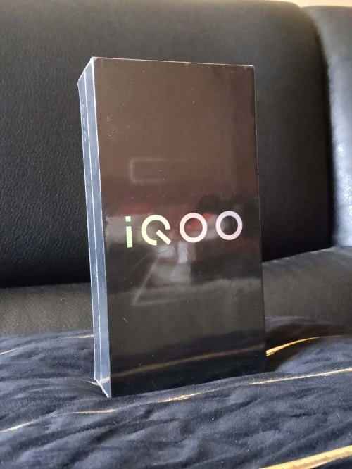 VIVO IQOO