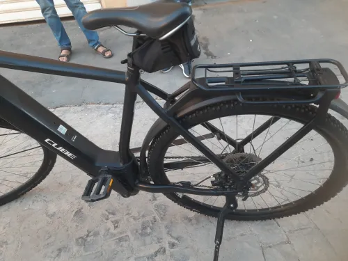 Velo electrice bosh CUBE Kathmandu Hybrid