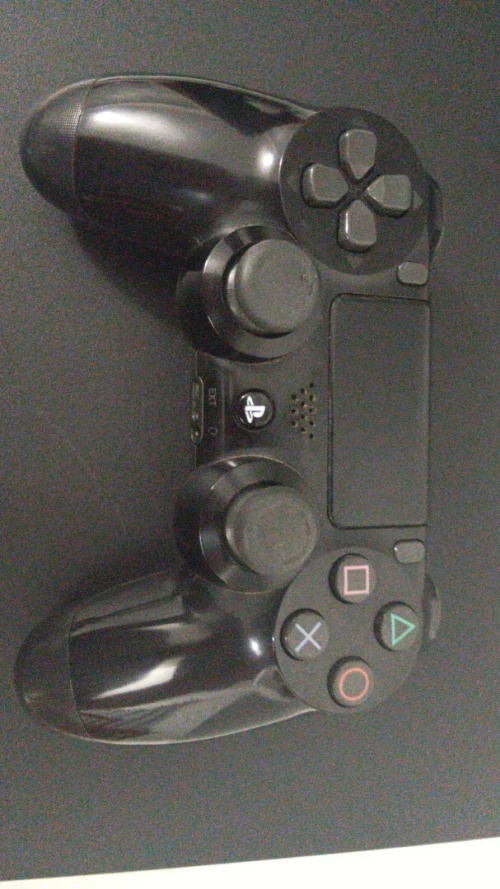 Original Playstation 4 slim 1TB version 13.50+1 manette sans fil