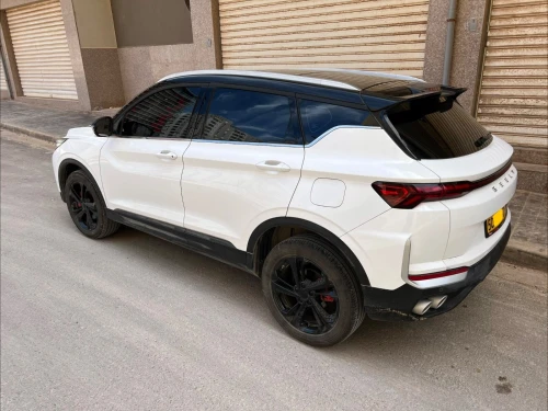 Geely Coolray 2025 