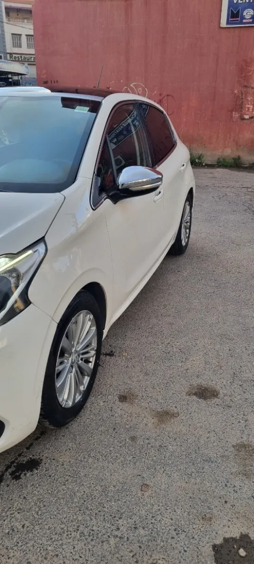 Peugeot 208 2019 Allure Facelift