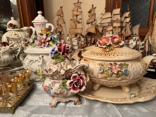 Services de tables en porcelaine de limoge