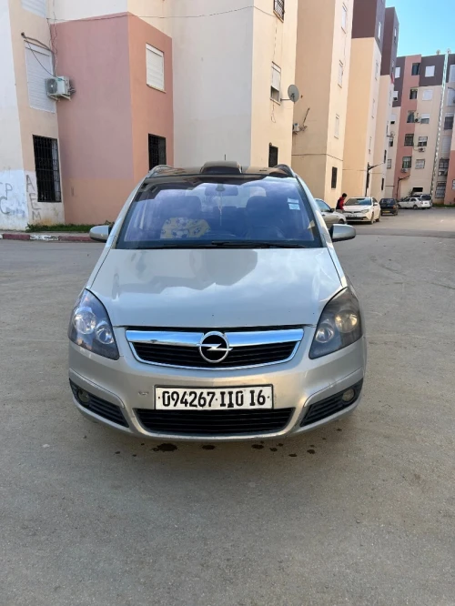 Opel Zafira 2010 Zafira