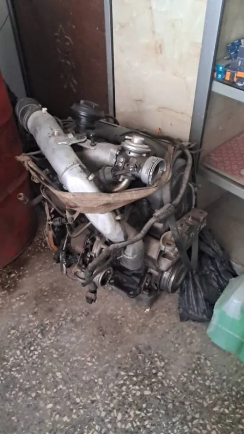 Moteur 1.9 tdi complet (turbo démarreur alternator...)casse france machi 90000km. 0550523439