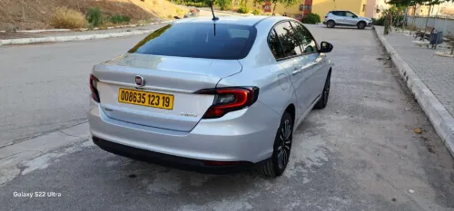 Fiat Tipo live full option 2023 
