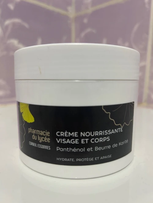 CREME NOURRISSANTE VISAGE ET CORPS PEAUX SECHES A TRES SECHES 450 ML