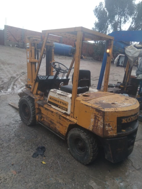 Komatsu F030 1989