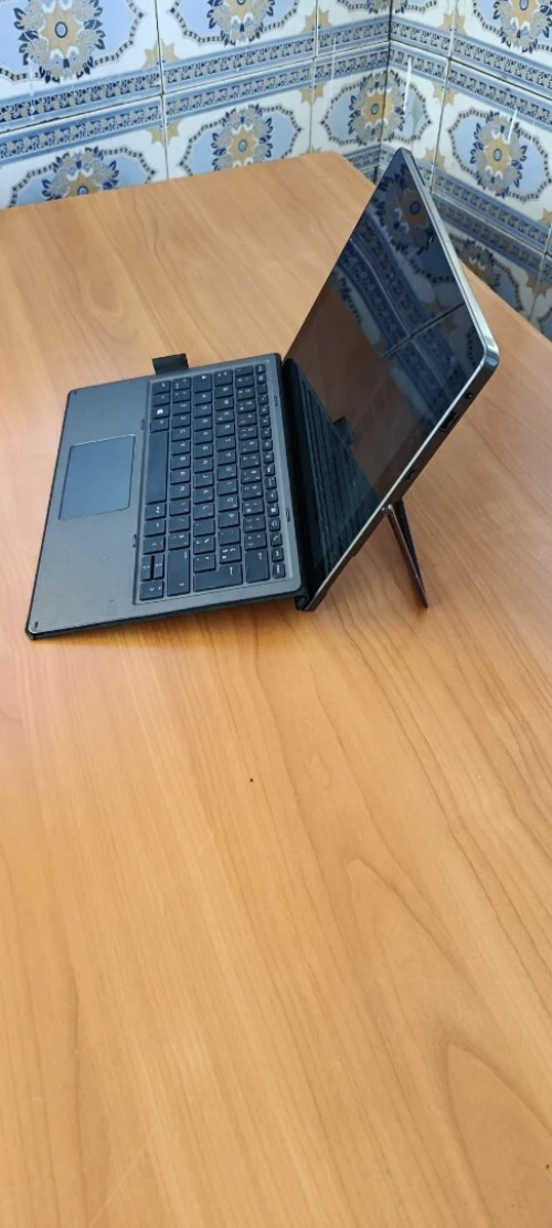 Hp x2 pro Intel core i7 7th gen tactile