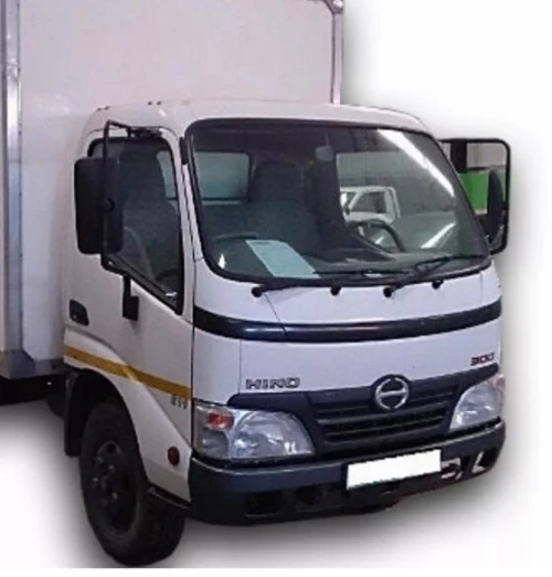 Hino 300 depannage 611 lourd 2011