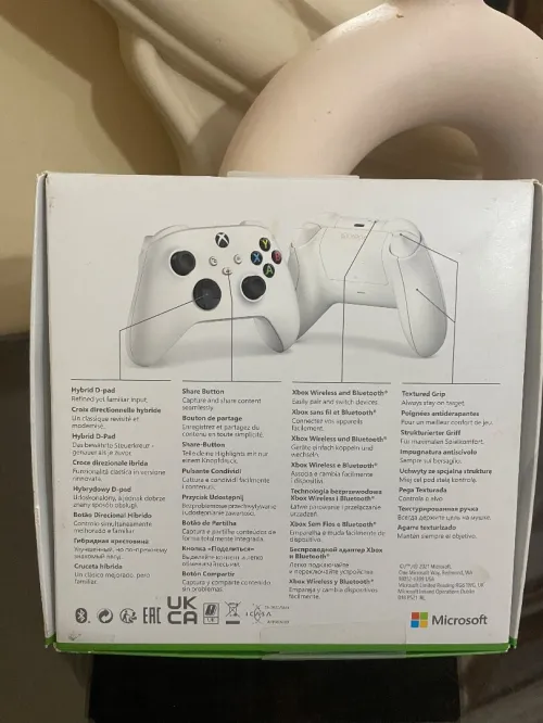 Mannette xbox robot white 