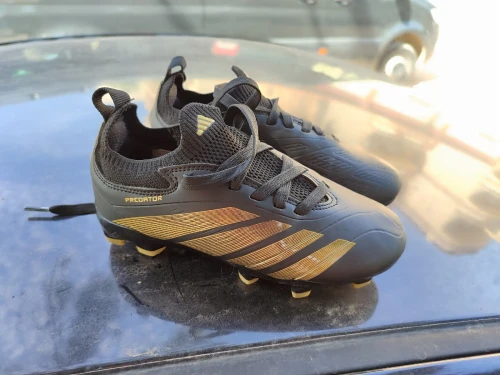 Soulier Adidas Predator pointure 30