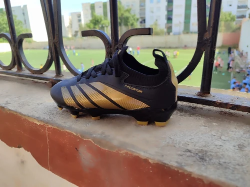 Soulier Adidas Predator pointure 30