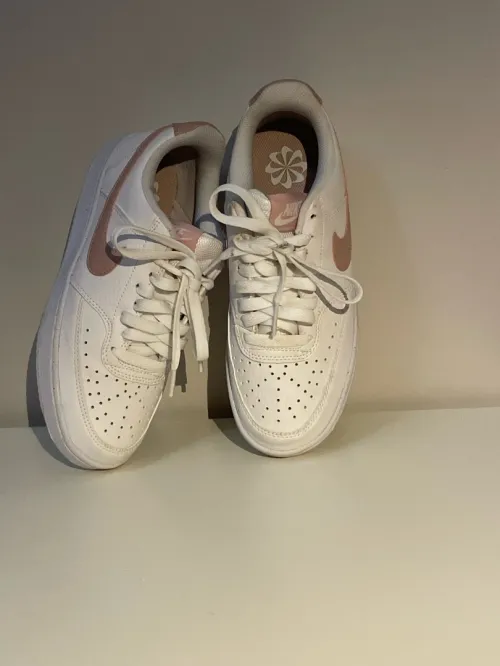 Nike court vision low