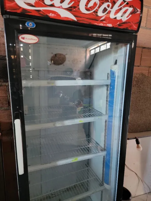 A vendre frigo cold-cola / fast-food/ cafétéria très bon état