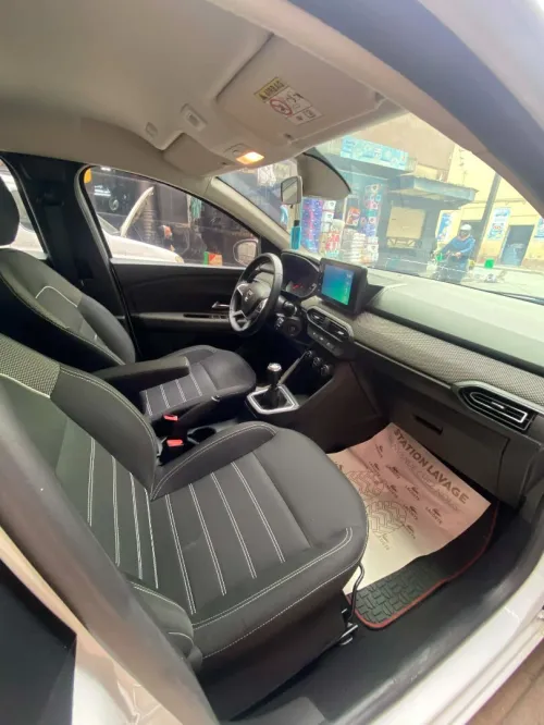 Dacia Sandero 2022 Laureate 