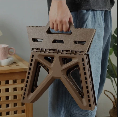 Tabouret Pliable . كرسي قابل للطي كبير