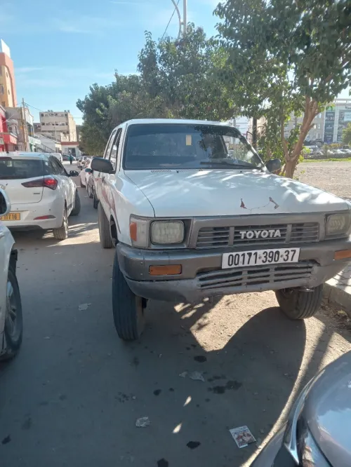 Toyota Hilux 1990 4×4