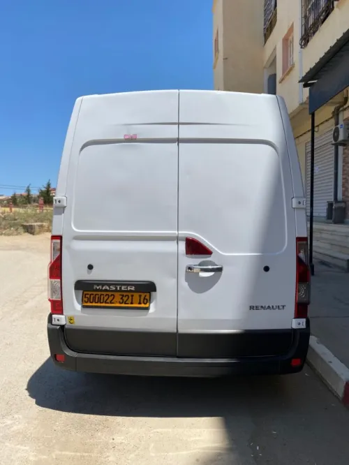 Renault Master 2021
