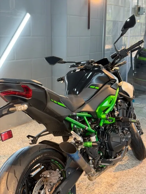 Kawazaki Z900 2025