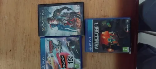 Play 4 slim + 4 jeux videos