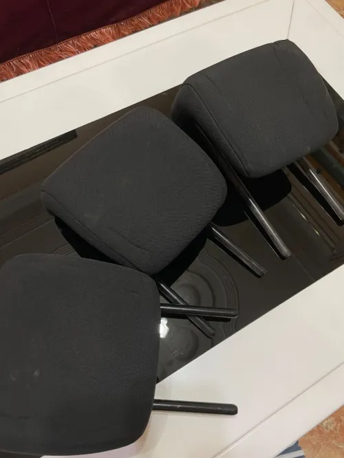 Repose tête clio 4 