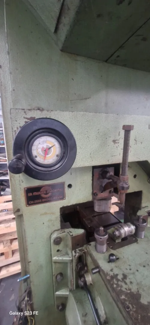 Vend presse 50 Tonnes Excentrique