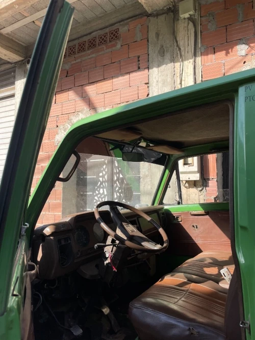 Toyota B30 1981