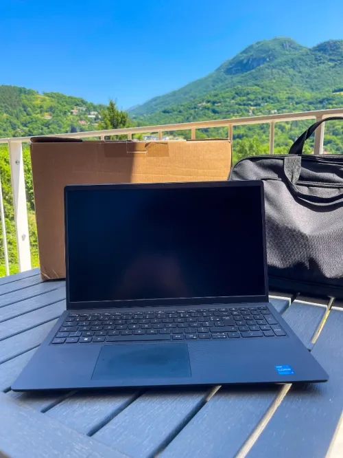 DELL VOSTRO 3520 CARBON BLACK (CABA)