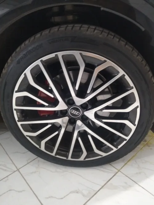 Audi Q5 2025 S lain