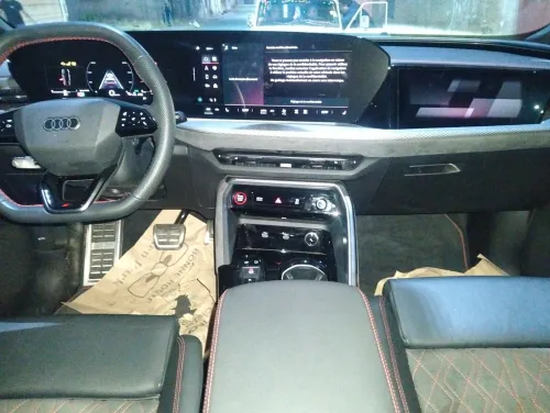 Audi Q5 2025 S lain